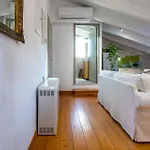 Artist Attic コルフ島